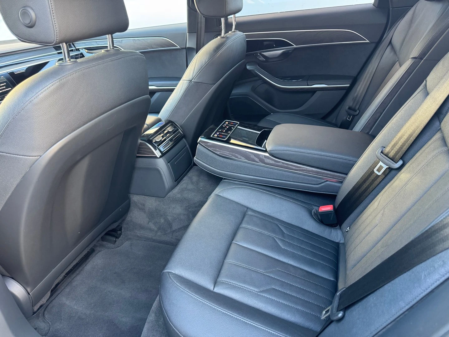 Audi A8 55 TFSI quattro, снимка 7 - Автомобили и джипове - 53322370