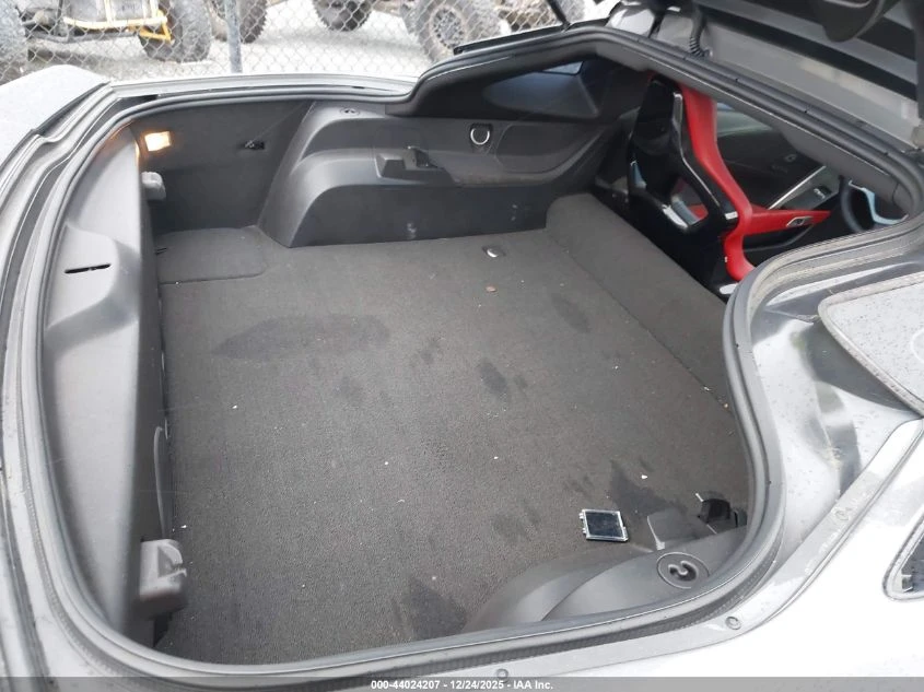 Chevrolet Corvette Stingray Z51 2LT - изображение 8