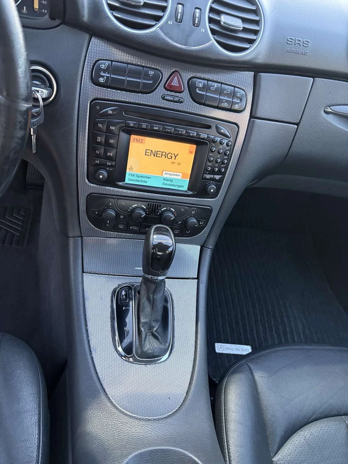 Mercedes-Benz CLK 3.2 , снимка 11 - Автомобили и джипове - 53976059