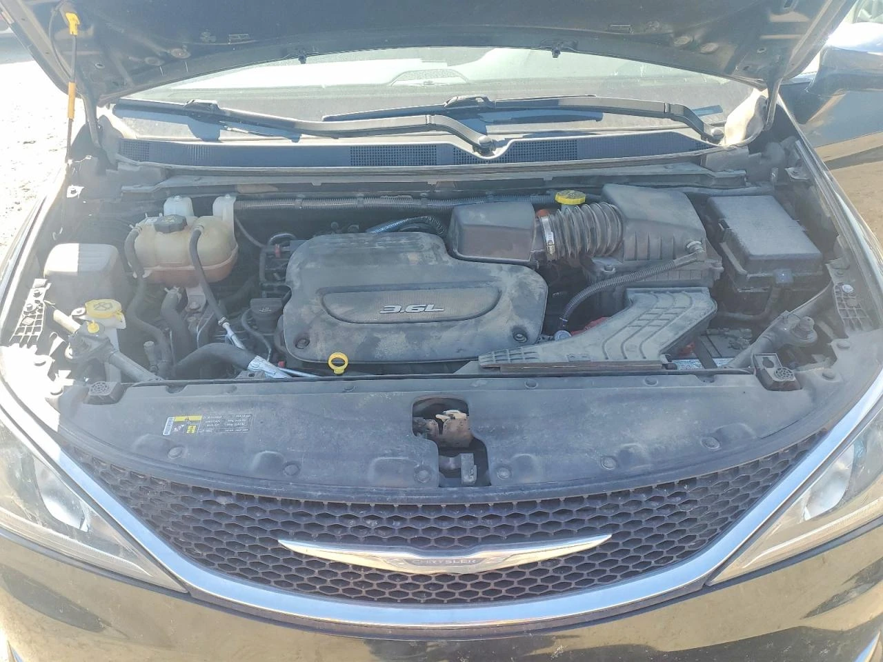 Chrysler Pacifica 3.6l Limited, снимка 12 - Автомобили и джипове - 54713391