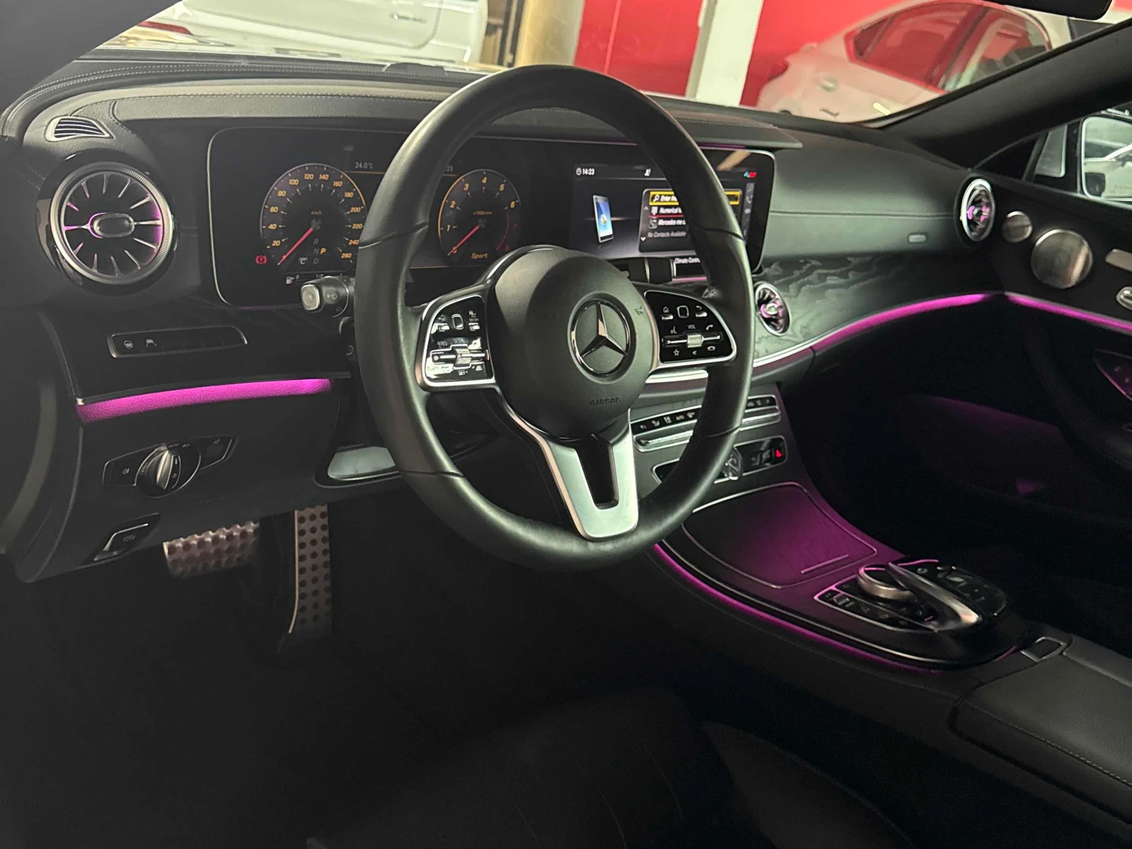 Mercedes-Benz E 450 * * CARFAX * * АВТО КРЕДИТ * * , снимка 6 - Автомобили и джипове - 54902241