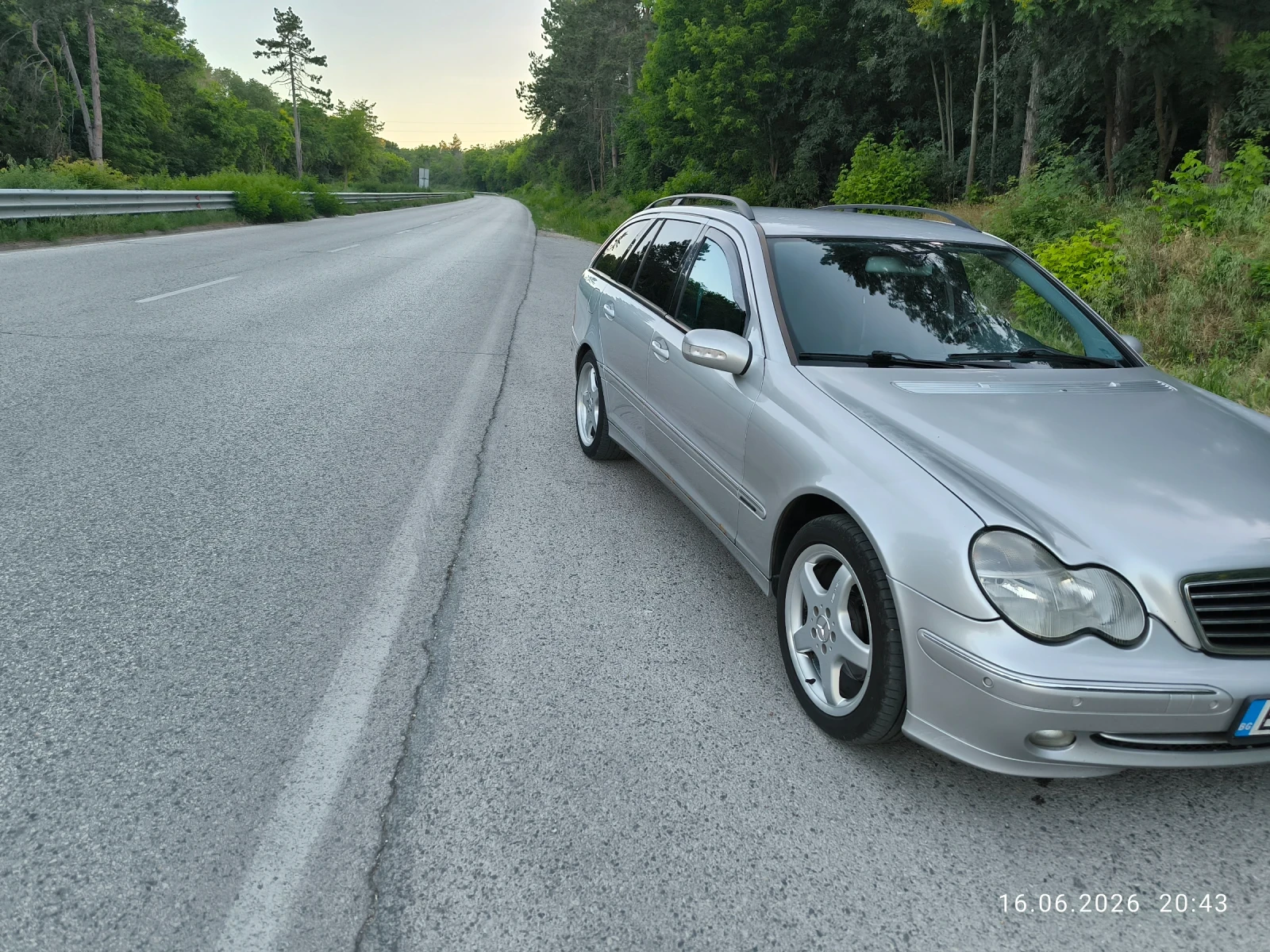 Mercedes-Benz C 320 Avangarde, снимка 5 - Автомобили и джипове - 54934057