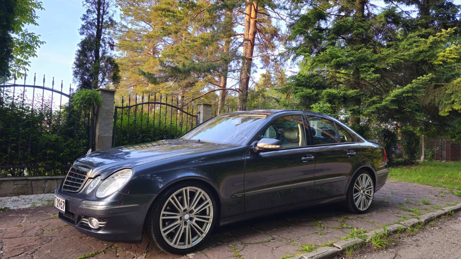 Mercedes-Benz E 200 1.8, снимка 3 - Автомобили и джипове - 54947418