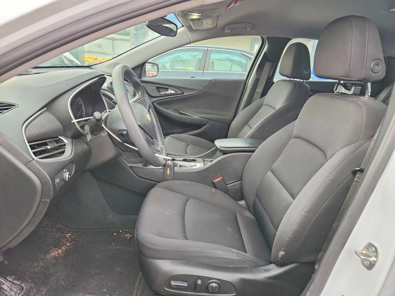 Chevrolet Malibu 1.5l Ls, снимка 7 - Автомобили и джипове - 55931579