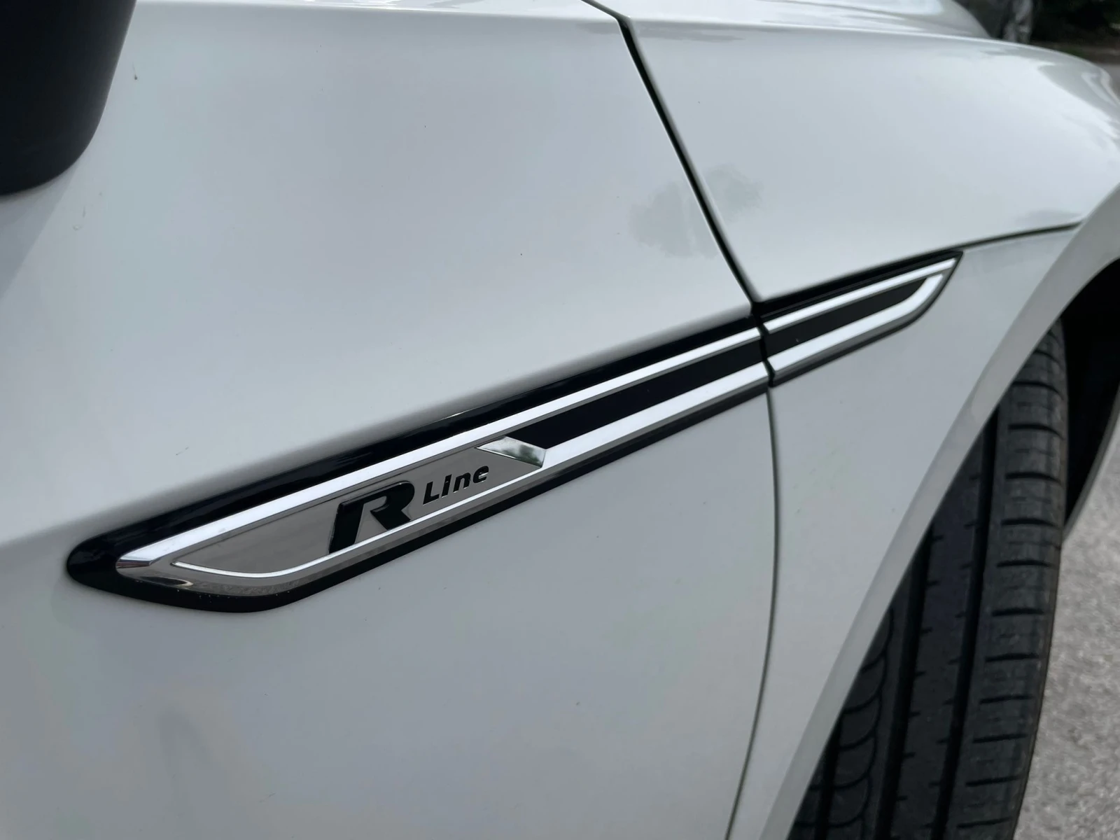 VW Arteon / 360 / DISTRONIC / DYNAUDIO / ОБДУХВАНЕ , снимка 14 - Автомобили и джипове - 55948323