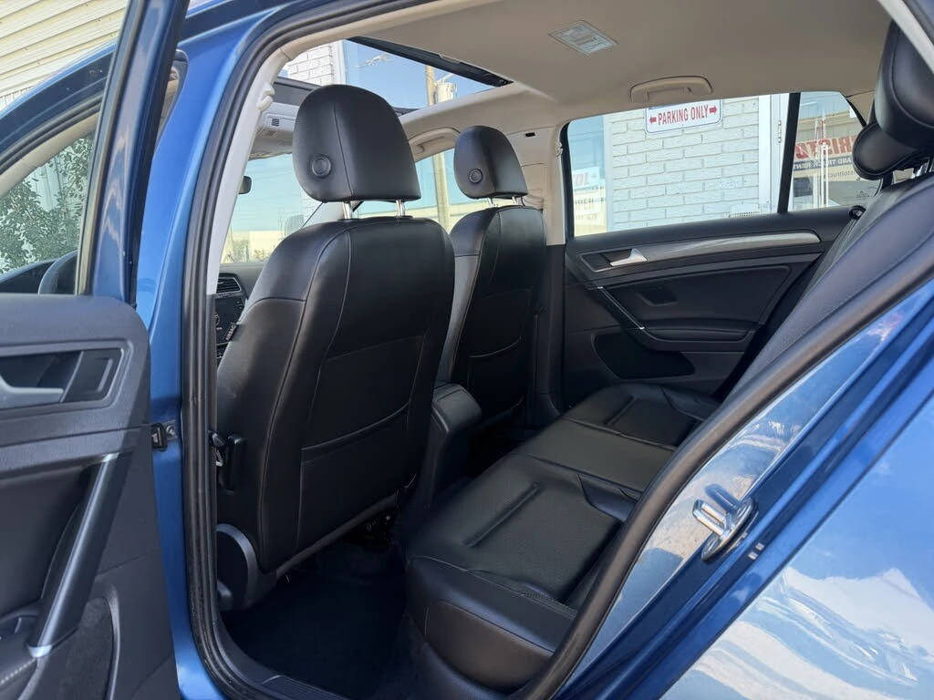 VW Golf АвтоКредит * (ЦЕНА ДО БГ), снимка 9 - Автомобили и джипове - 56252389