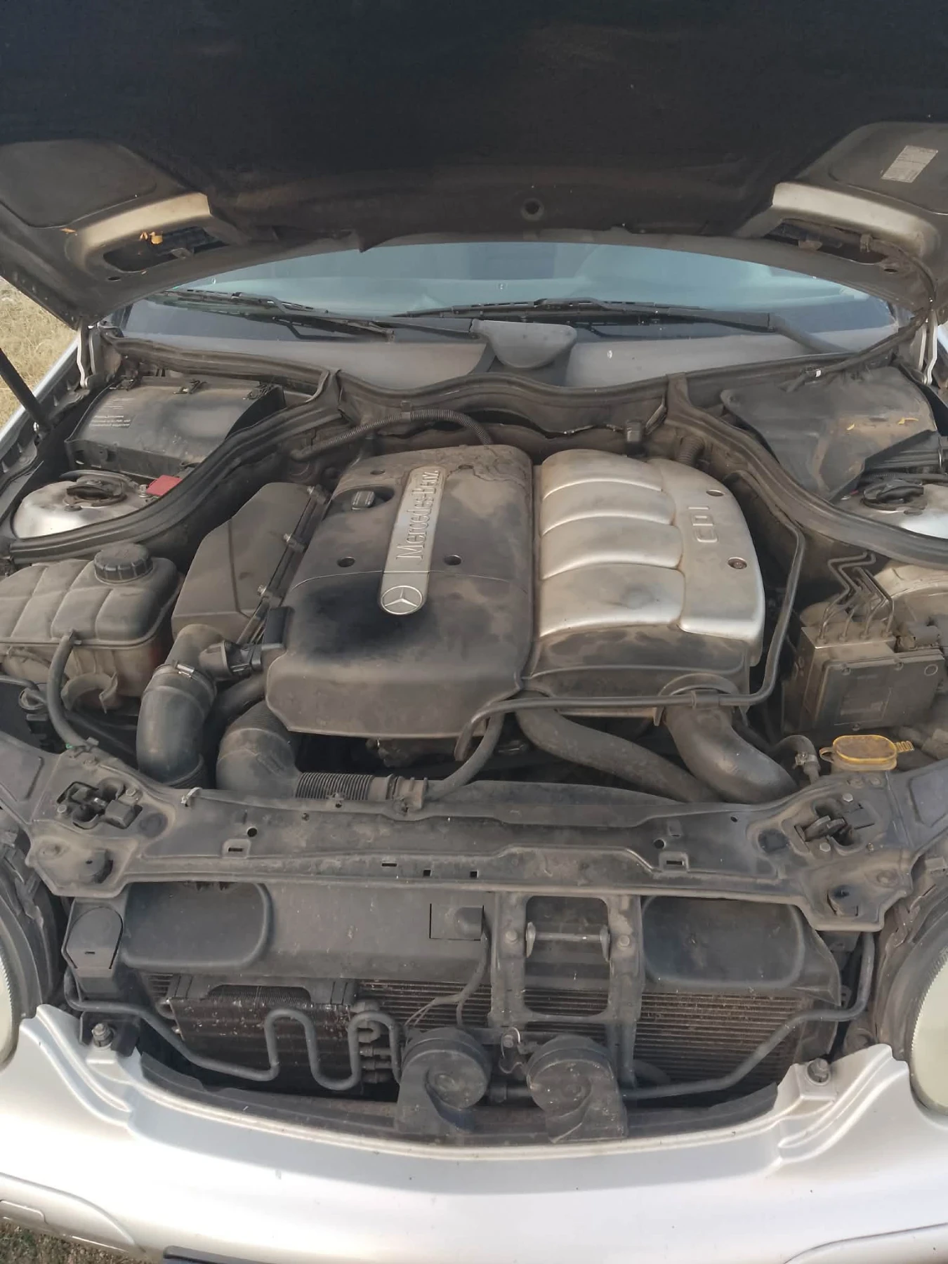 Mercedes-Benz C 220 Cdi, снимка 9 - Автомобили и джипове - 56416917