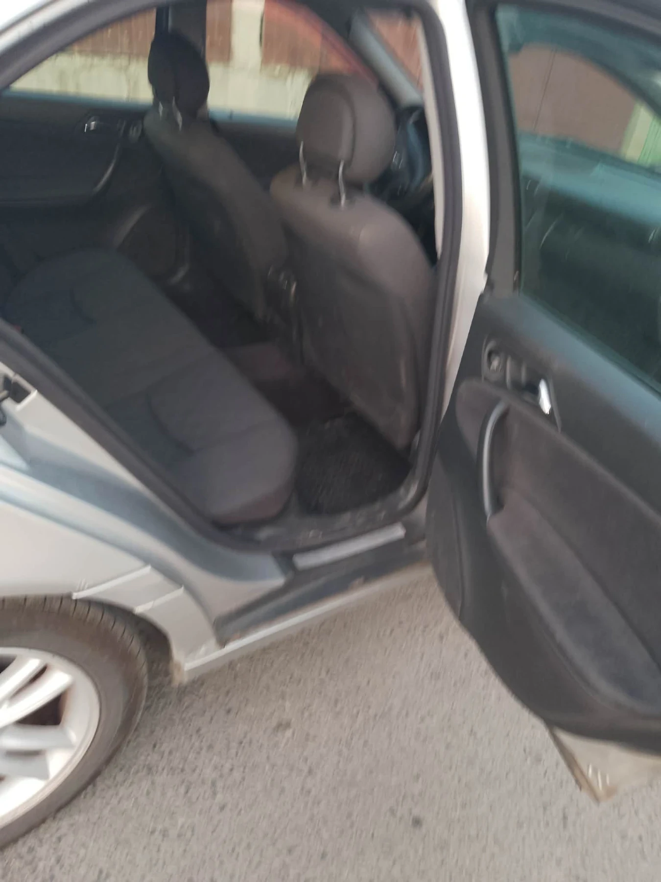 Mercedes-Benz C 220 Cdi, снимка 15 - Автомобили и джипове - 56416917