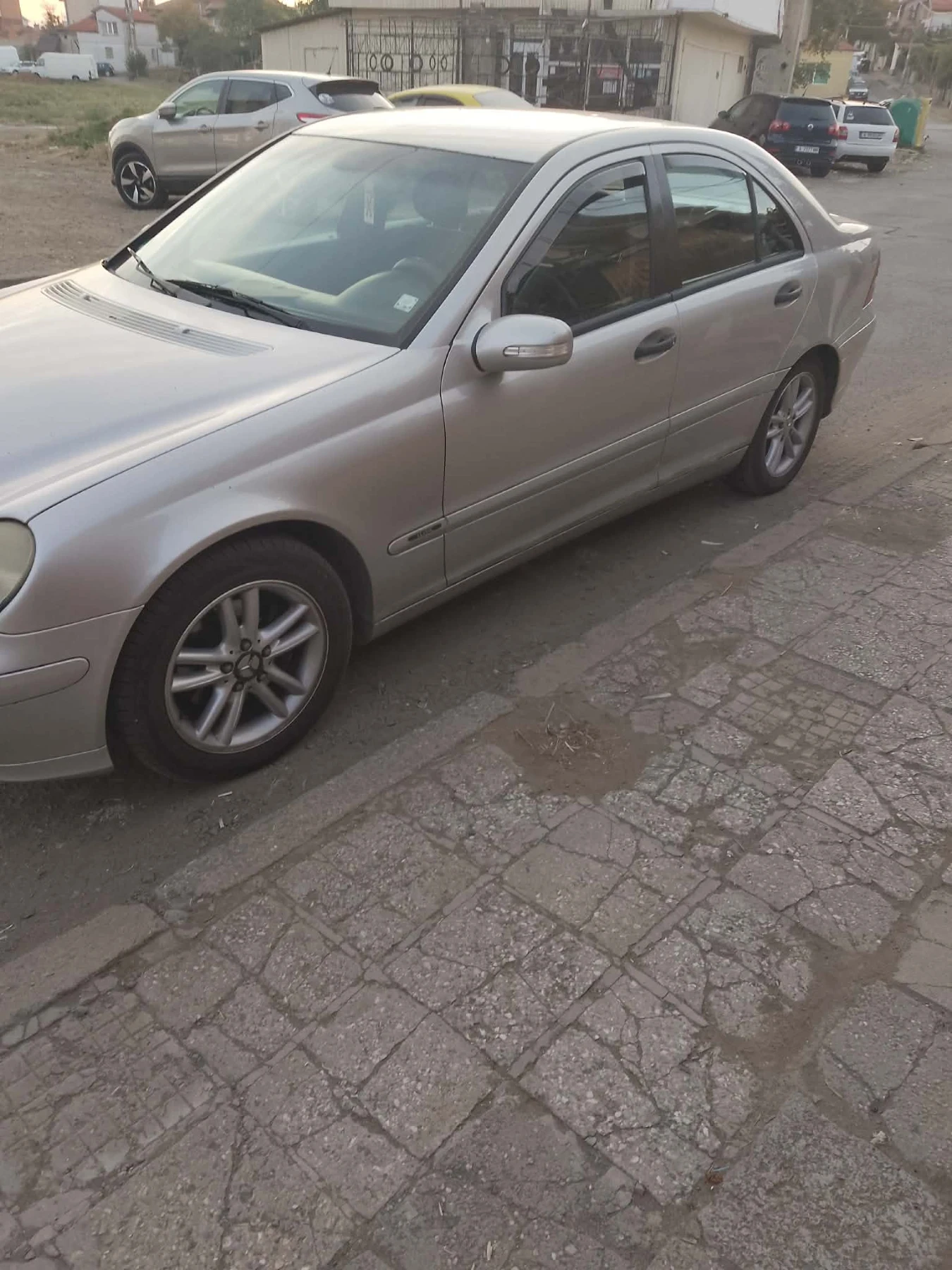 Mercedes-Benz C 220 Cdi, снимка 16 - Автомобили и джипове - 56416917