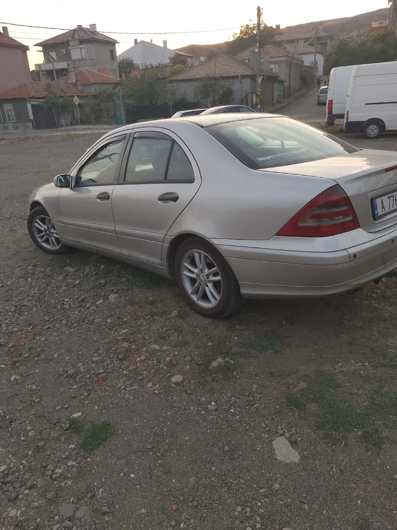 Mercedes-Benz C 220 Cdi, снимка 8 - Автомобили и джипове - 56416917