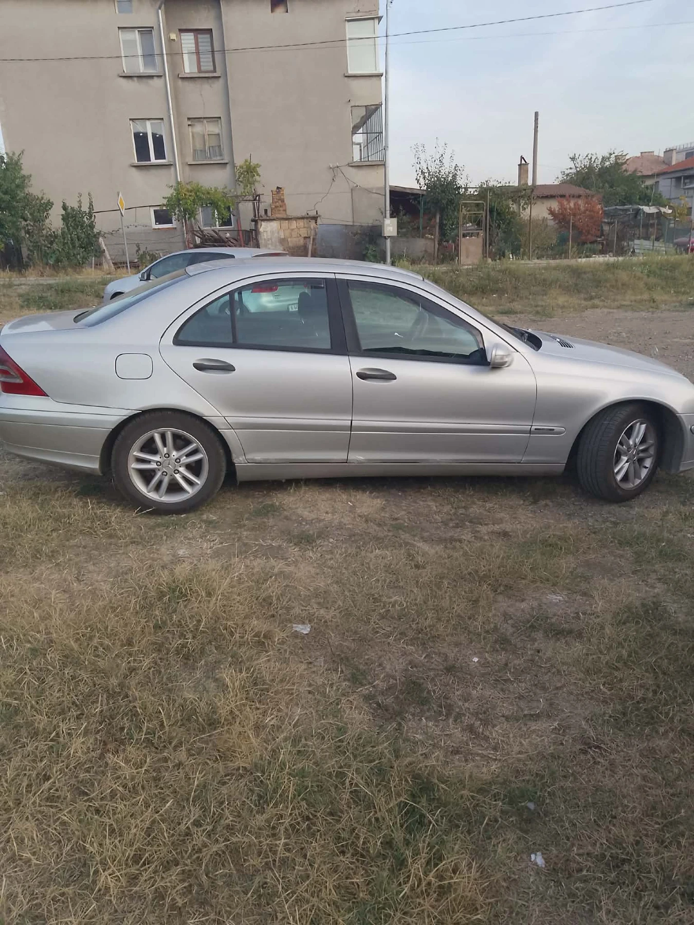 Mercedes-Benz C 220 Cdi, снимка 6 - Автомобили и джипове - 56416917