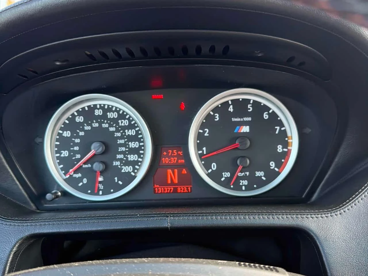 BMW M6 * CARFAX * ПРЕДСТАВИТЕЛСТВО * KEYLESS, снимка 8 - Автомобили и джипове - 56525908