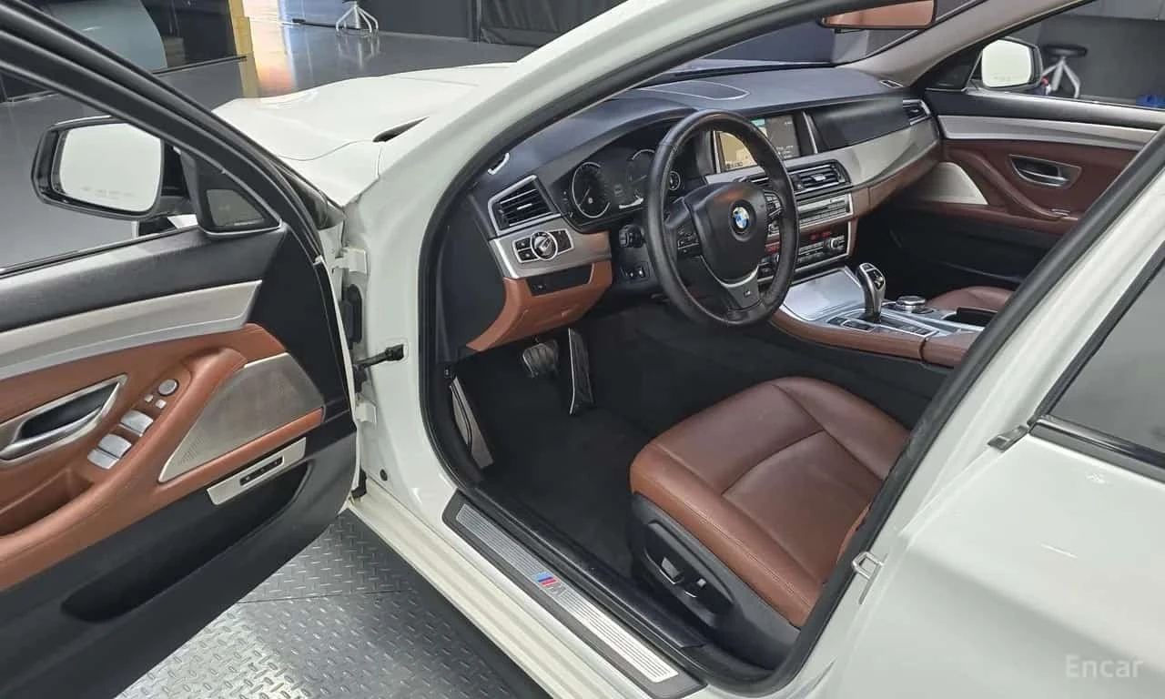BMW 530 * xDrive M Pack * H/K ����� * HEAD UP * 360 *  | Mobile.bg � ����������� 10