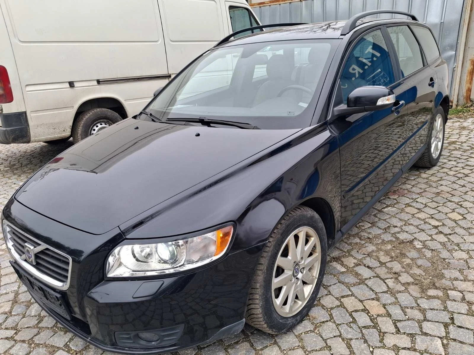 Volvo V50 2000, снимка 2 - Автомобили и джипове - 56646688