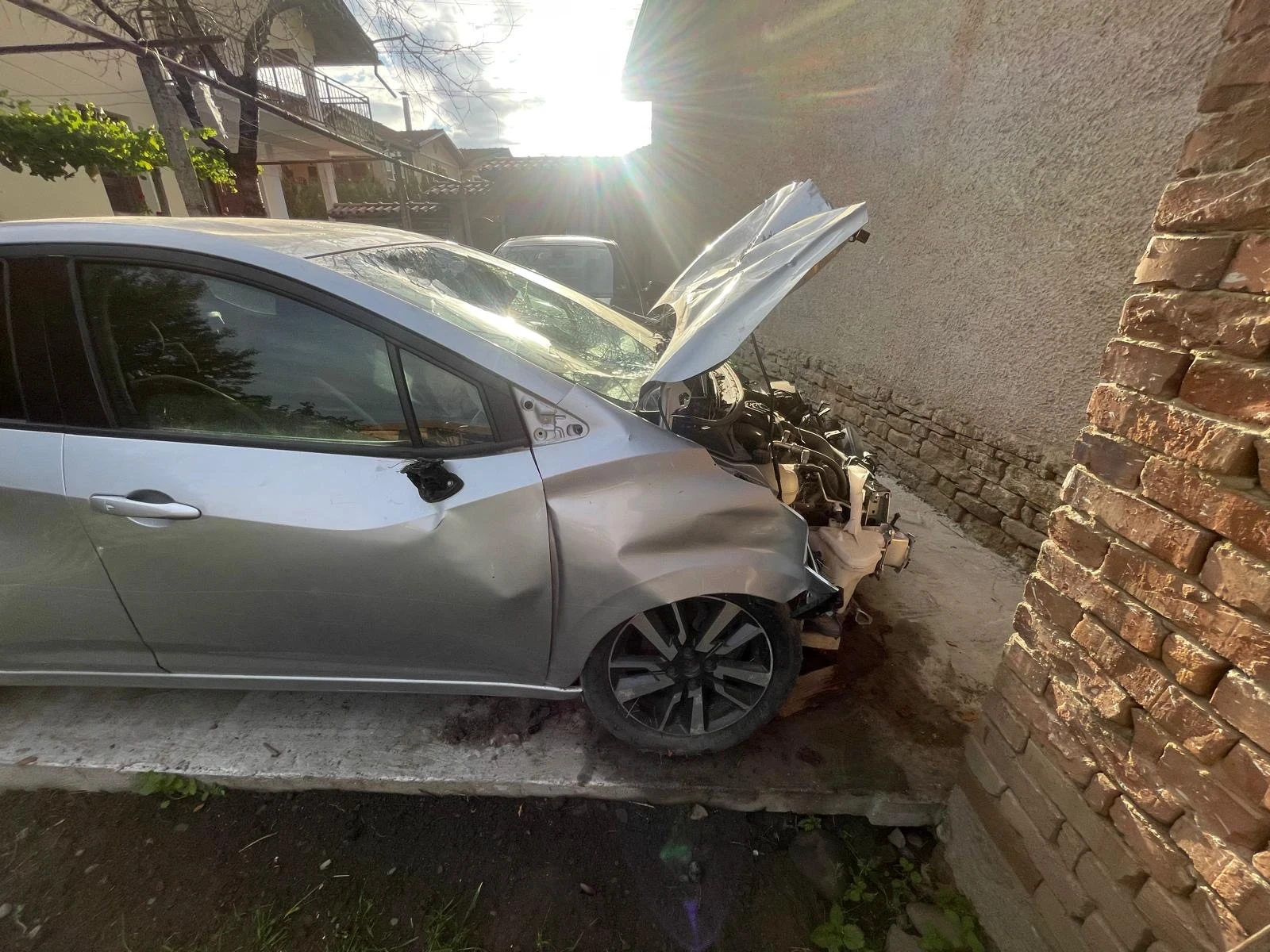 Nissan Micra K14, снимка 4 - Автомобили и джипове - 56712444