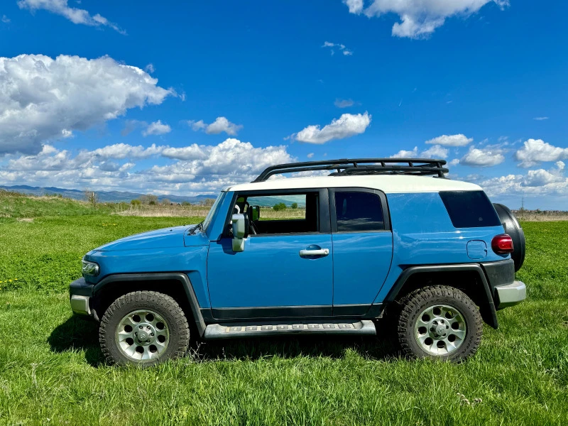 Toyota Fj cruiser, снимка 6 - Автомобили и джипове - 45160584