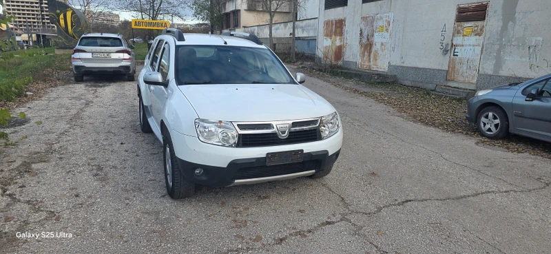 Dacia Duster 1.5dci, снимка 10 - Автомобили и джипове - 52618097