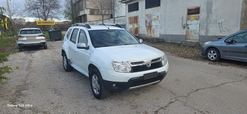 Dacia Duster 1.5dci, снимка 13 - Автомобили и джипове - 52618097