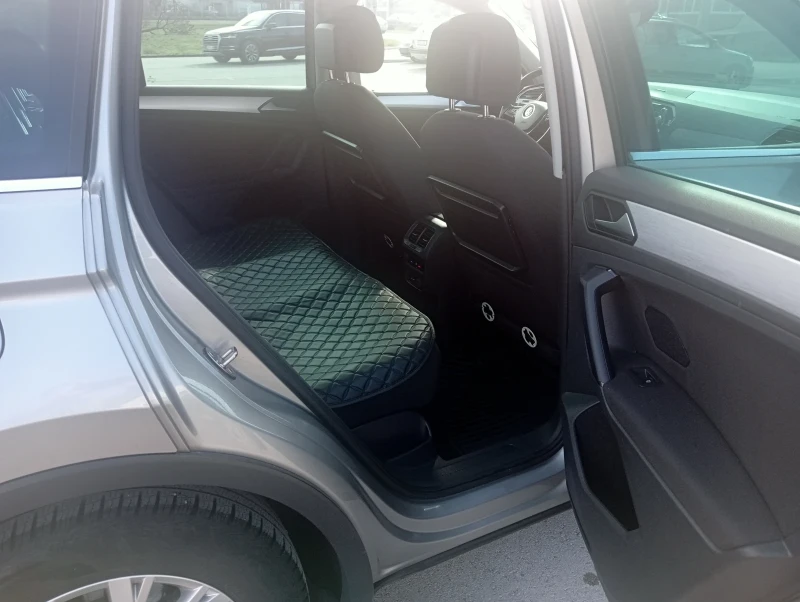 VW Tiguan, снимка 12 - Автомобили и джипове - 53498948