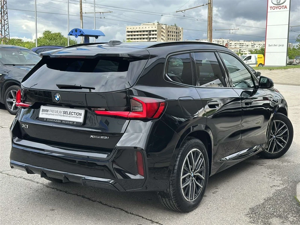 BMW X1 xDrive23i - изображение 2