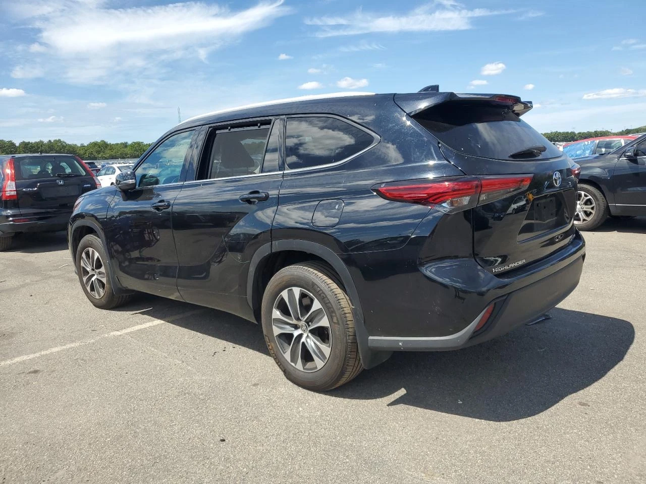 Toyota Highlander XLE/4X4/6+ 1 - изображение 6