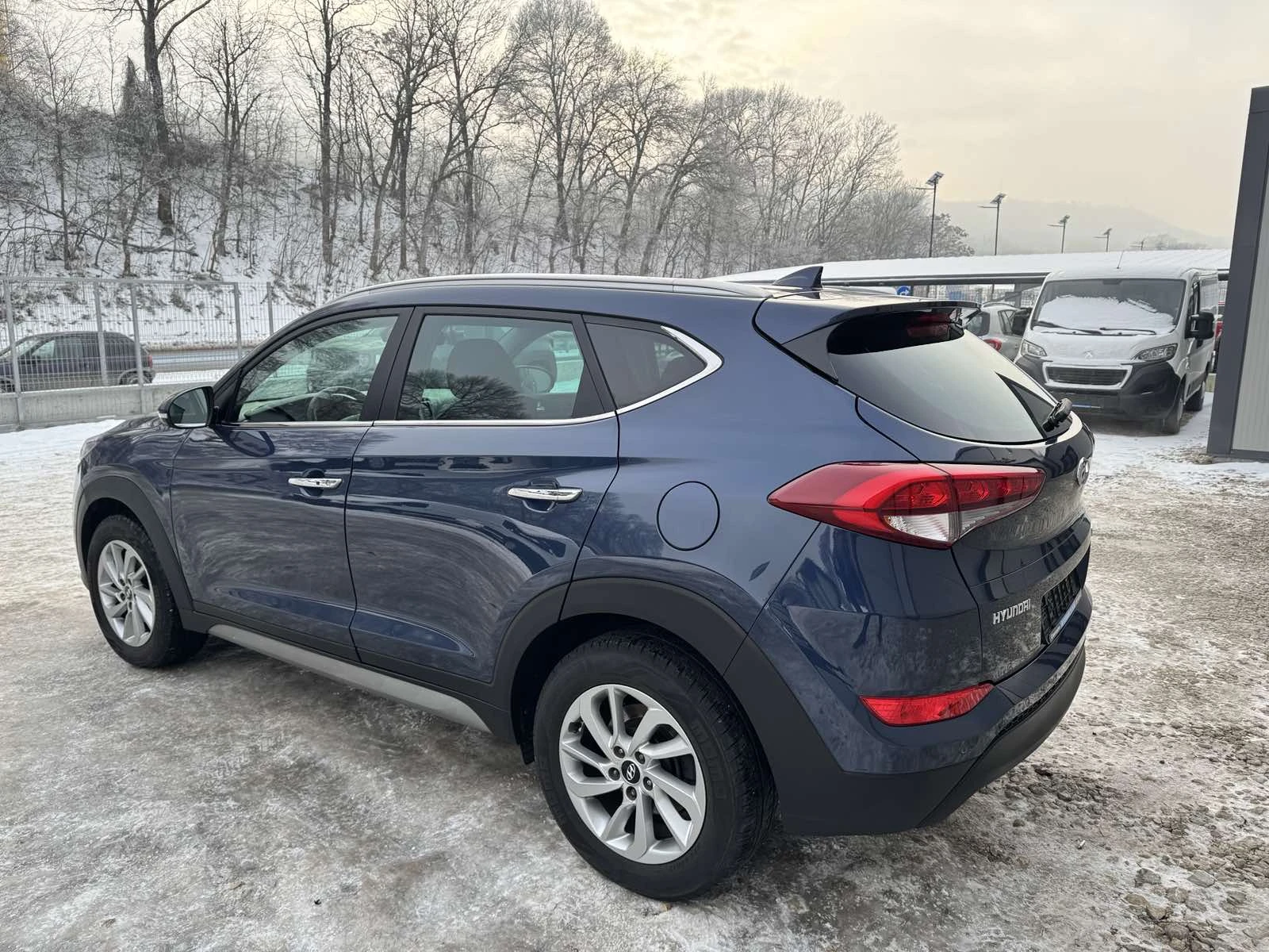 Hyundai Tucson 1.7CRDI* LED* NAVI* TOP* EVRO6 - изображение 8