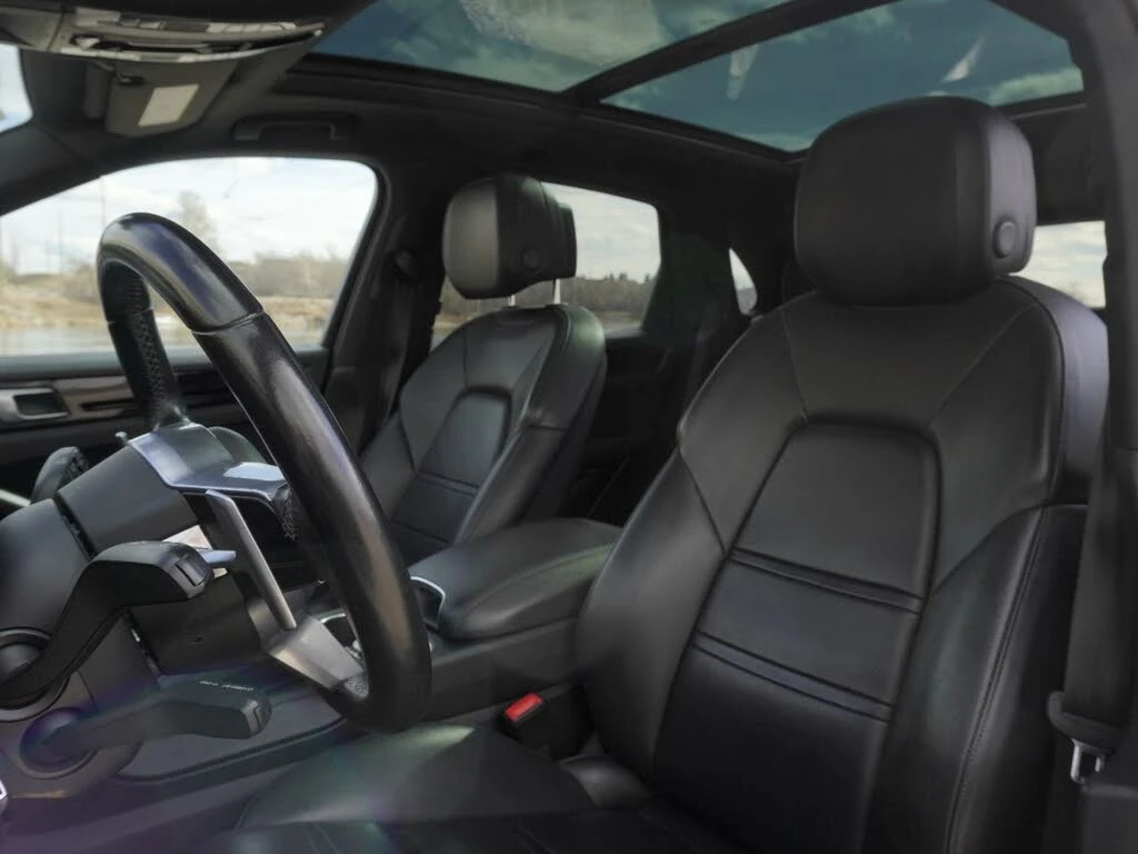 Porsche Cayenne ПОДГРЕВ* ОБДУХВАНЕ* 360КАМЕРА* LANE* ASSIST* , снимка 15 - Автомобили и джипове - 54837957