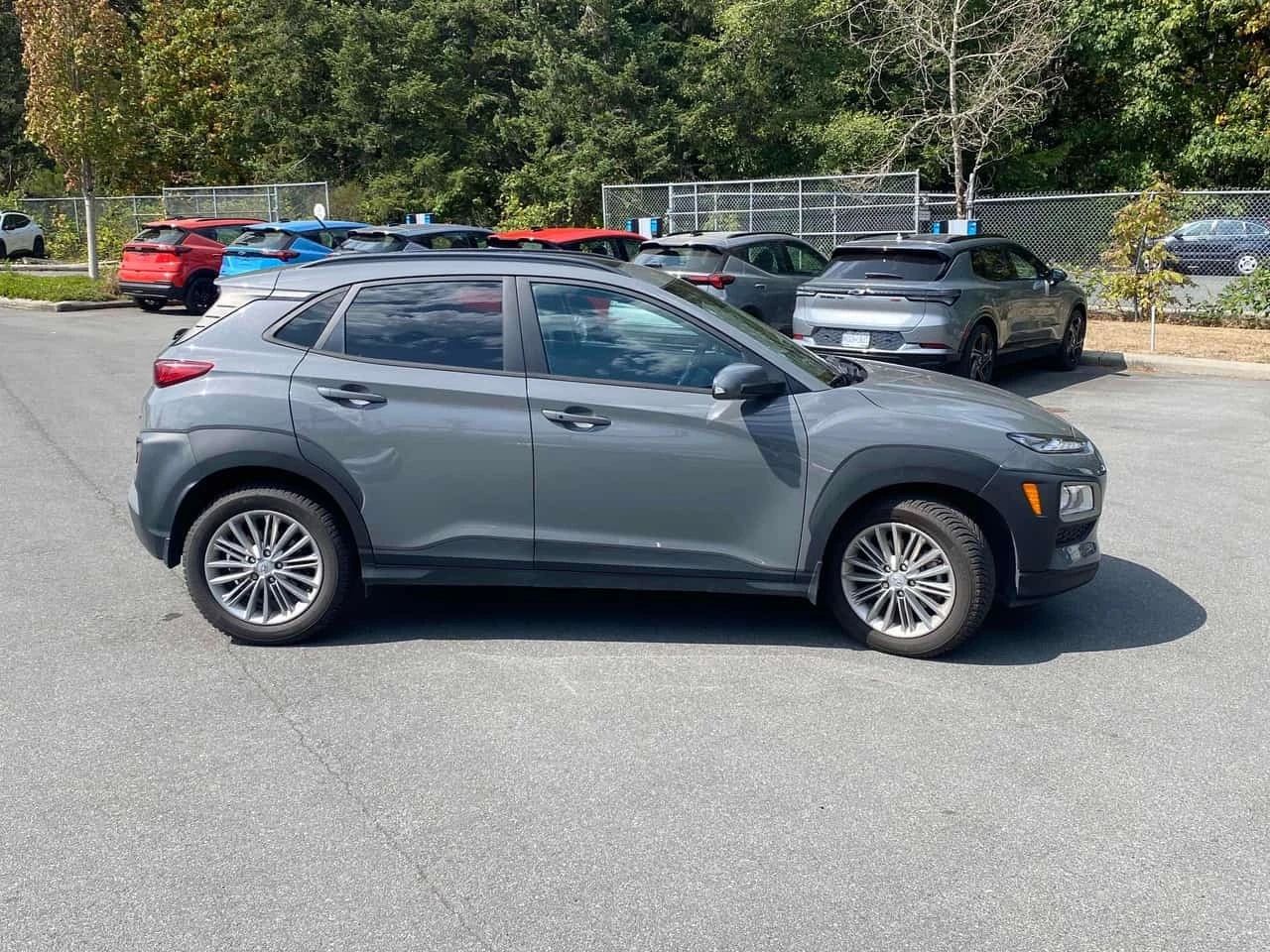 Hyundai Kona * Luxury * CARFAX * БЕЗ ПЪРВОНАЧАЛНА ВНОСКА, снимка 3 - Автомобили и джипове - 55767624