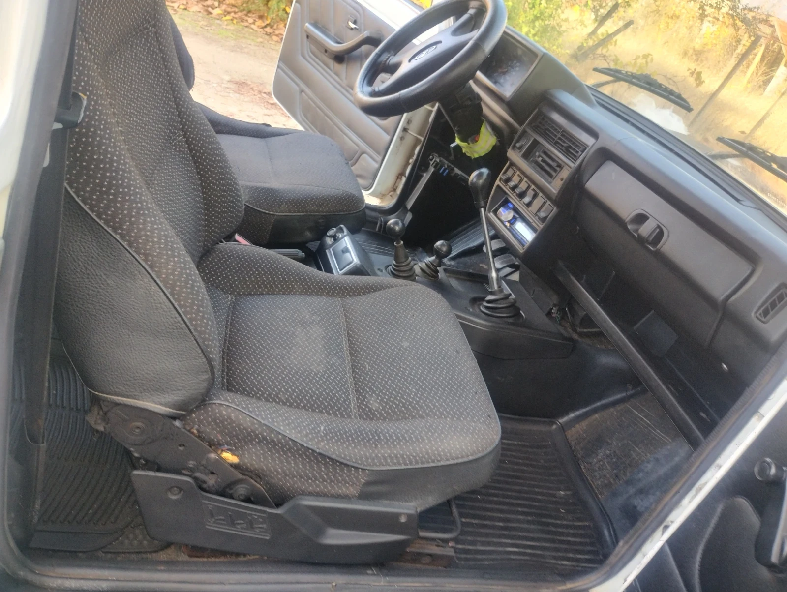 Lada Niva, снимка 3 - Автомобили и джипове - 56727588