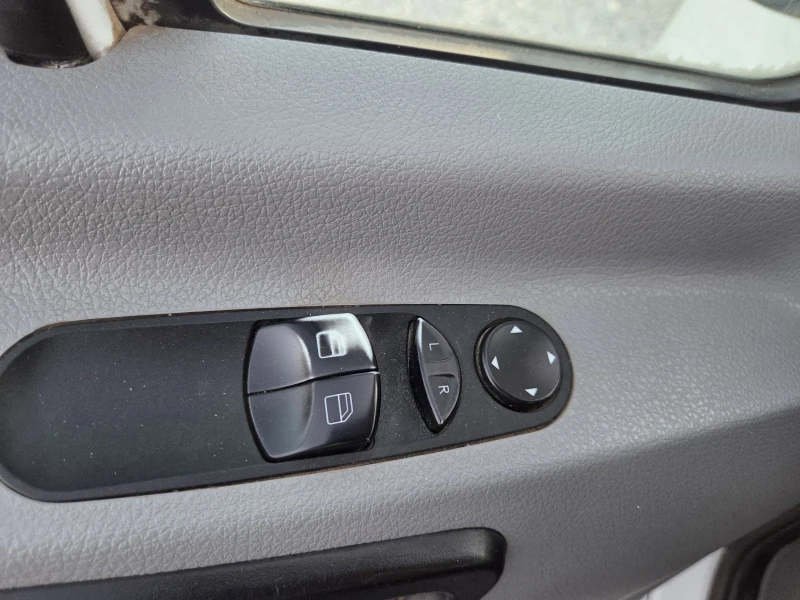 Mercedes-Benz Sprinter 313 2.2 CDI, 6 местен, Климатик, снимка 12 - Бусове и автобуси - 51801186