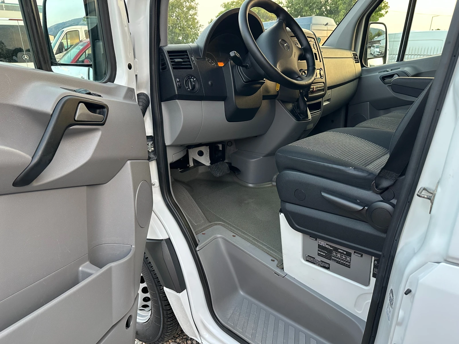 Mercedes-Benz Sprinter 311   klima / full  - изображение 6