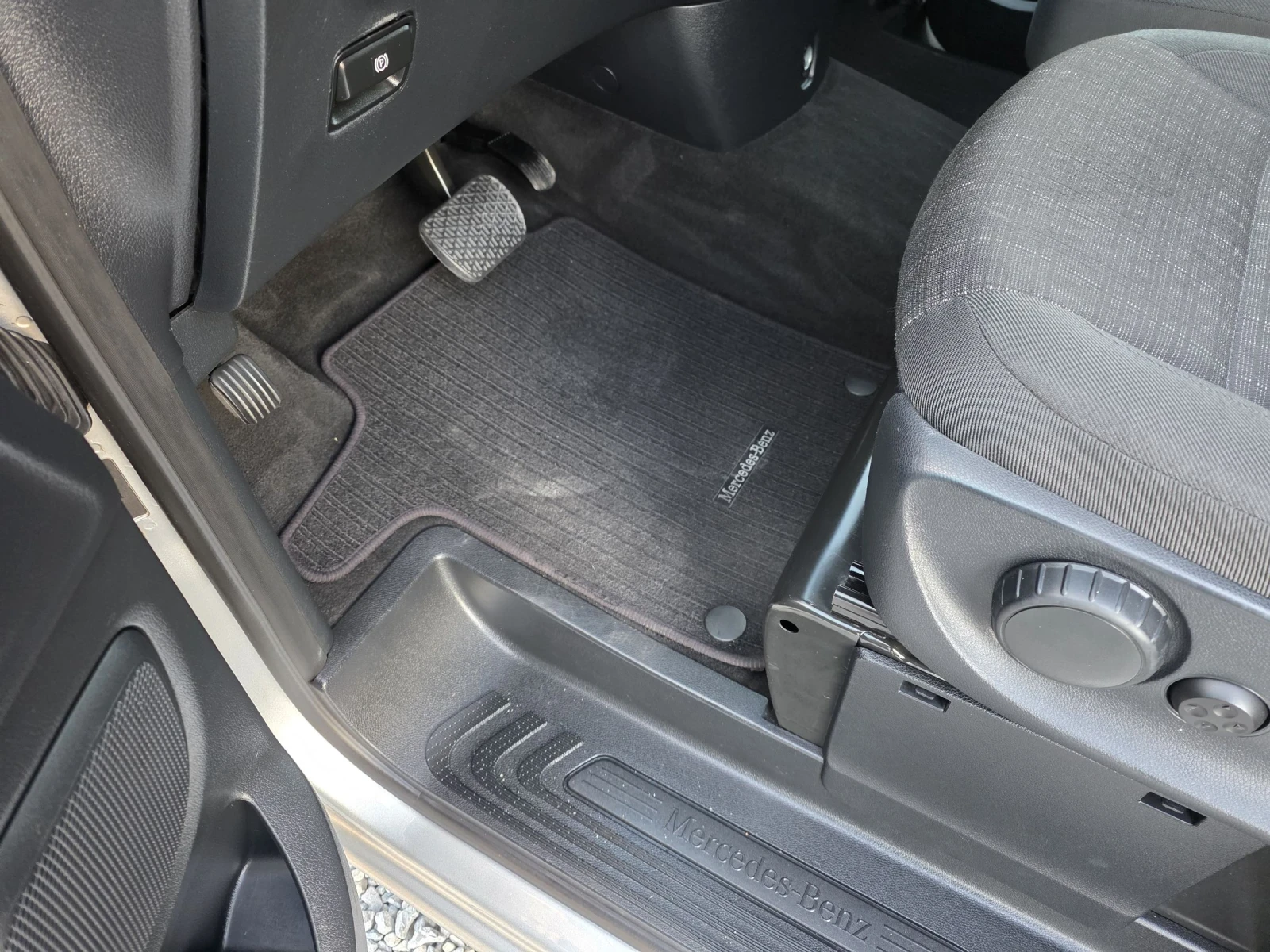 Mercedes-Benz Vito 2.2cdi 163k.c. AUT. TOURER BLUETEC, снимка 13 - Бусове и автобуси - 53826533