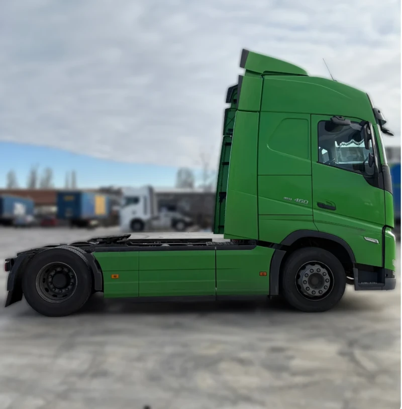 Volvo Fh (2-Броя Камиони) Паркинг охладители , снимка 7 - Камиони - 53140382