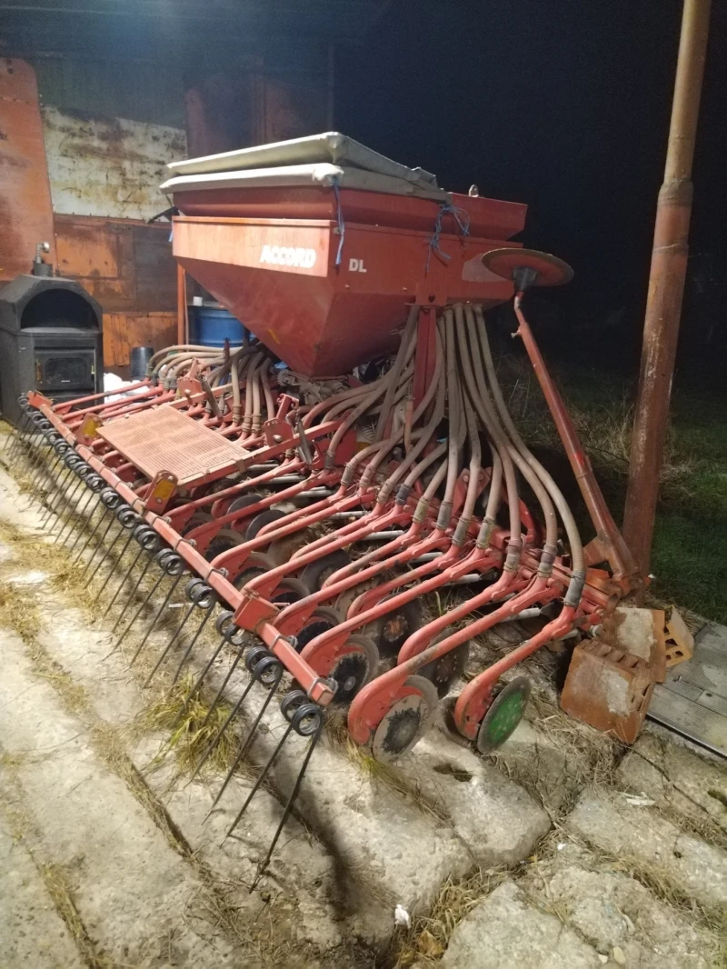 Сеялка Kverneland Accord, снимка 5 - Селскостопанска техника - 52977038