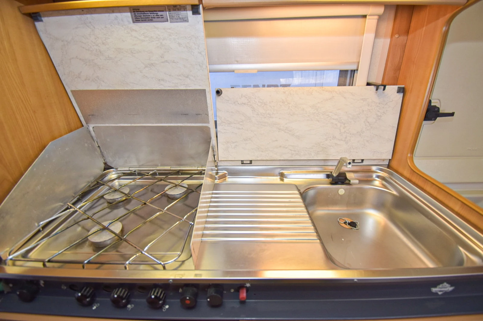  Hobby DeLuxe 450 +  | Mobile.bg   12