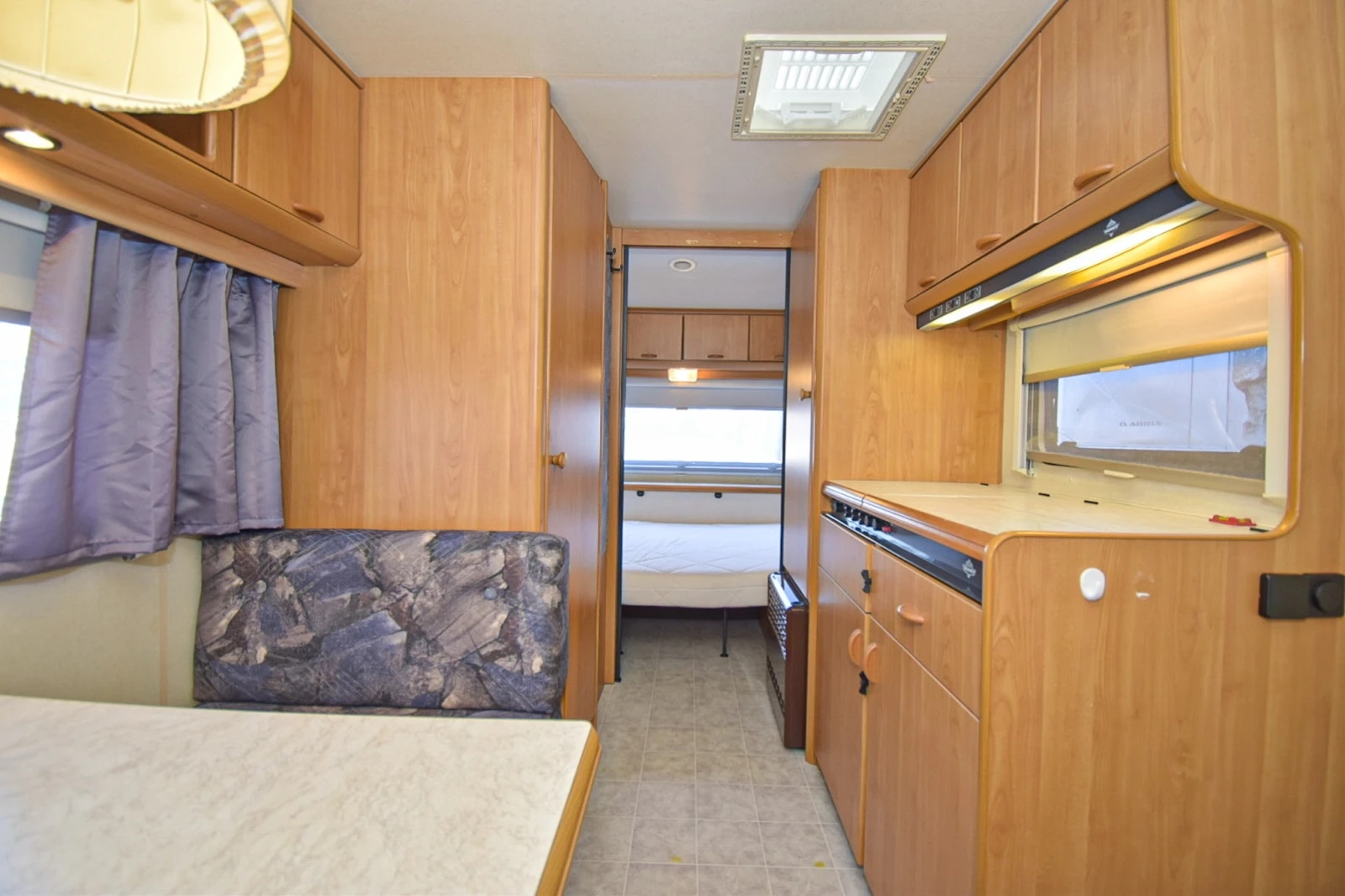 Каравана Hobby DeLuxe 450 + форселт - изображение 6