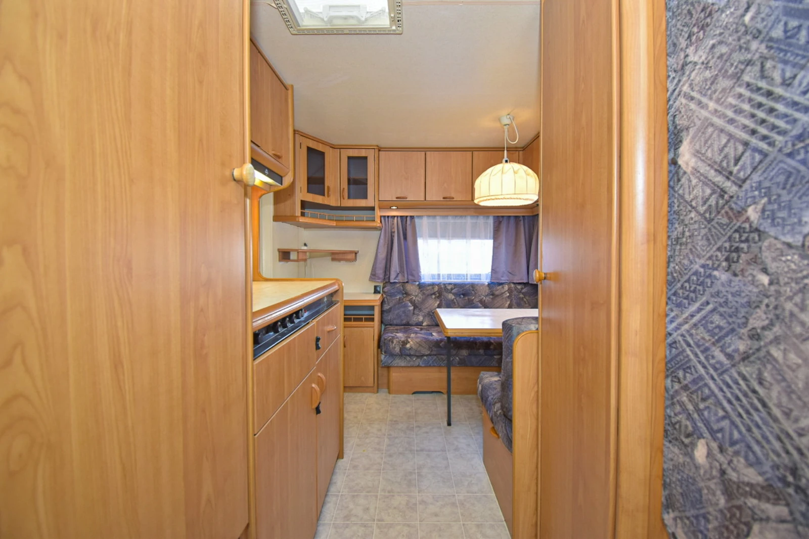 Каравана Hobby DeLuxe 450 + форселт - изображение 10