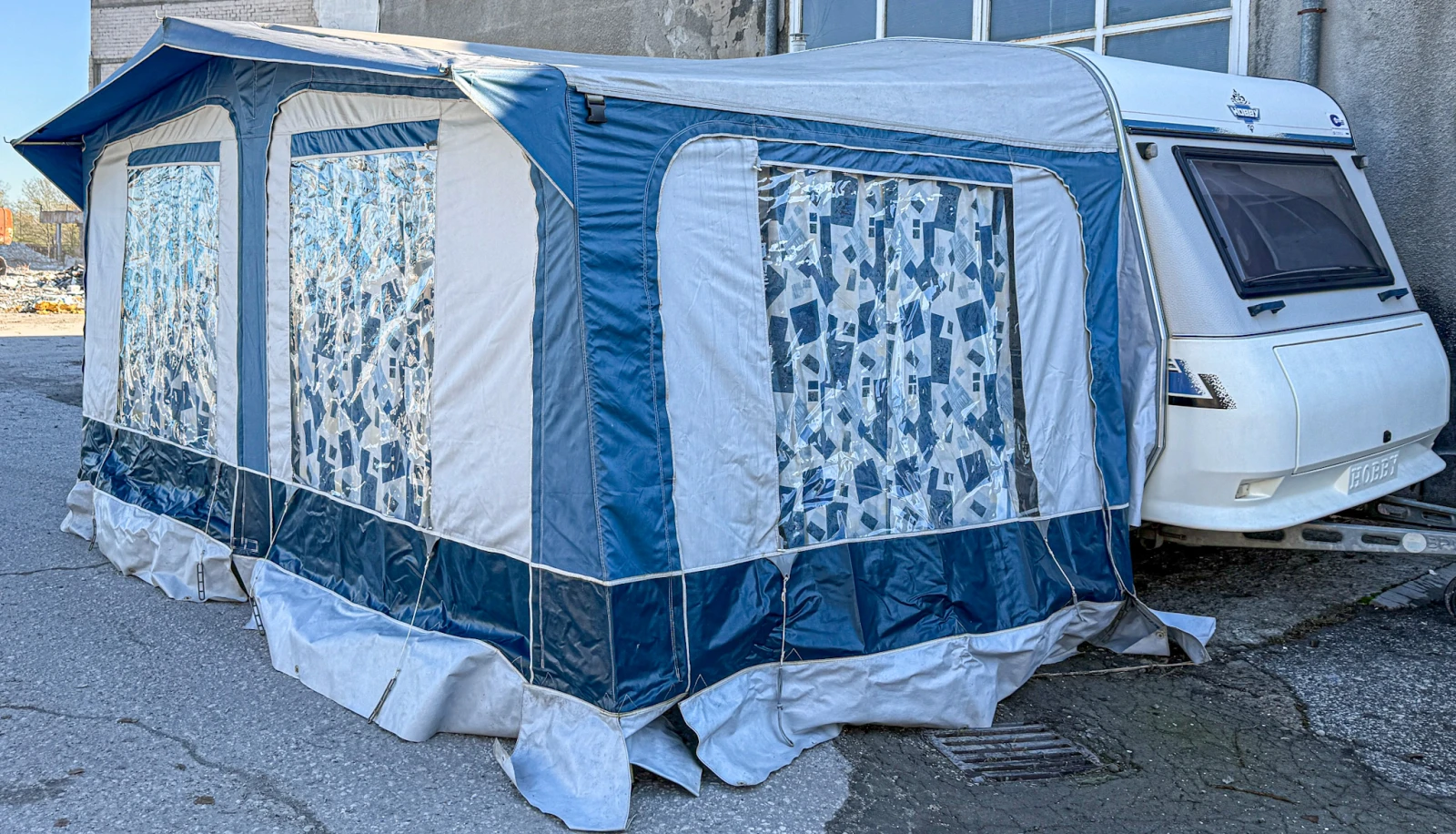 Каравана Hobby DeLuxe 450 + форселт - изображение 3