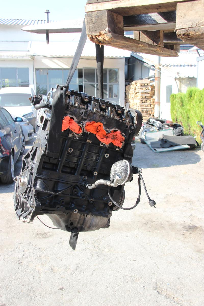 Двигател за VW Passat, снимка 1 - Части - 43877437