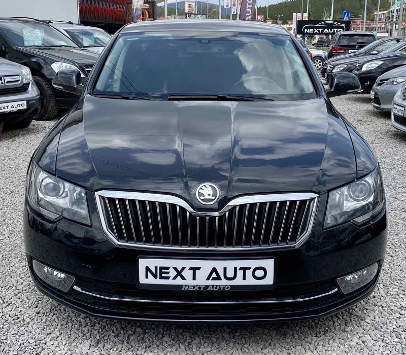 Skoda Superb 2.0TDI 140HP DSG NAVI, снимка 2 - Автомобили и джипове - 40564224