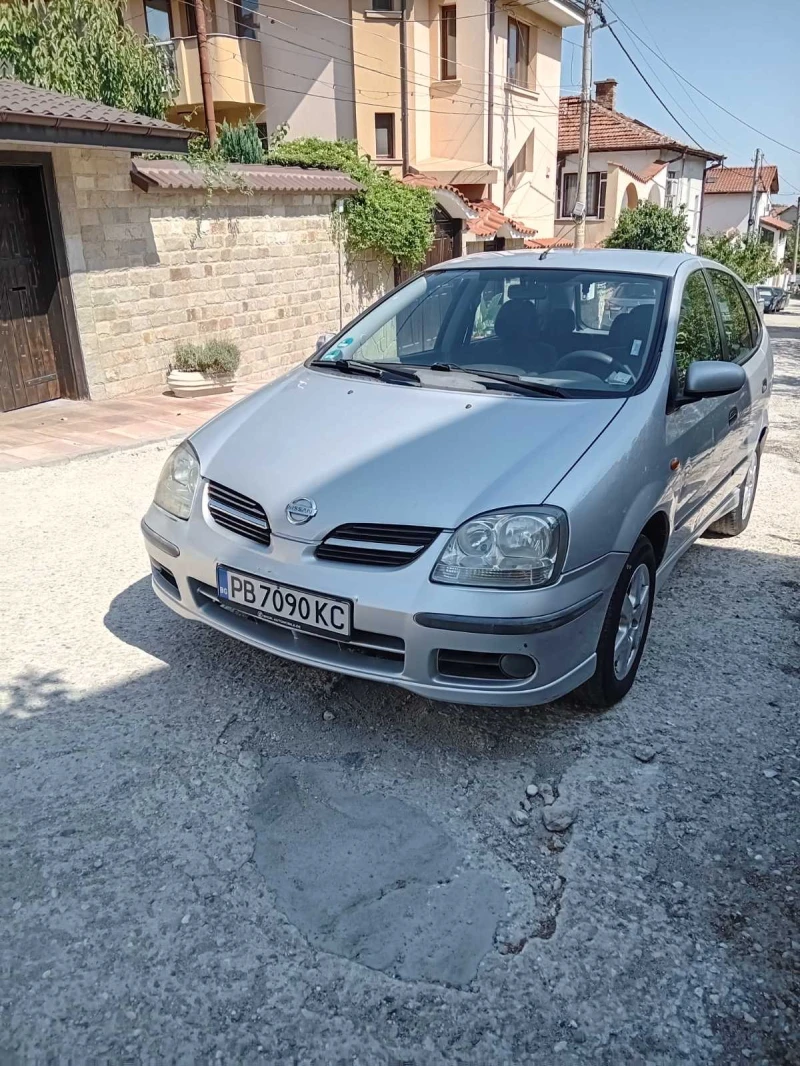 Nissan Almera tino Tino, снимка 3 - Автомобили и джипове - 47390992