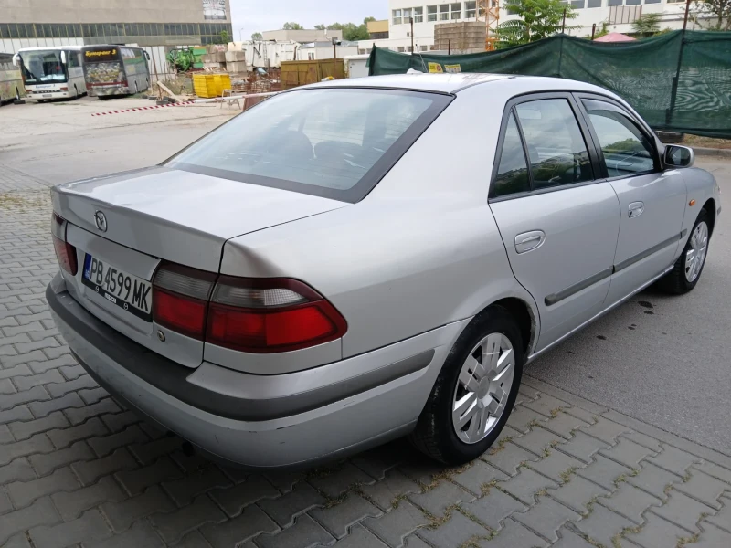 Mazda 626 1.8 Бензин, снимка 6 - Автомобили и джипове - 47383155