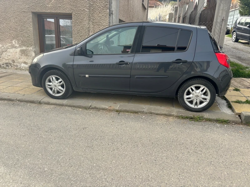 Renault Clio 1, 5 DCI, снимка 4 - Автомобили и джипове - 48009126