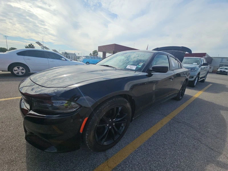 Dodge Charger SXT, снимка 2 - Автомобили и джипове - 48068630