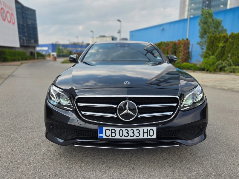Mercedes-Benz E 400 УНИКАТ 4matic* Burmester* Multibeam* , снимка 2 - Автомобили и джипове - 51765570