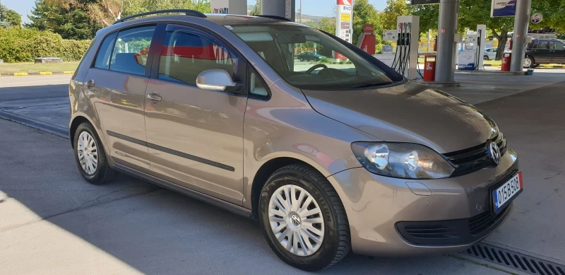 VW Golf Plus 1.6tdi , снимка 6 - Автомобили и джипове - 51890290