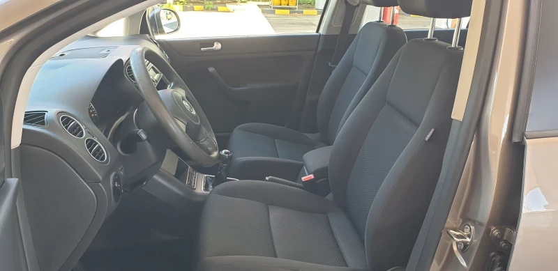 VW Golf Plus 1.6tdi , снимка 8 - Автомобили и джипове - 51890290