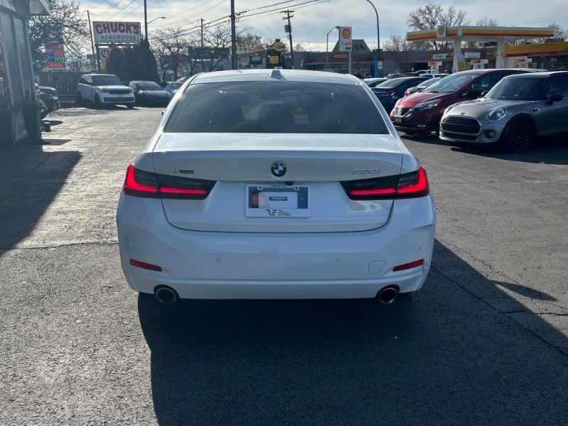 BMW 330 * xDrive * CARFAX * БЕЗ ПЪРВОНАЧАЛНА ВНОСКА, снимка 4 - Автомобили и джипове - 52967750