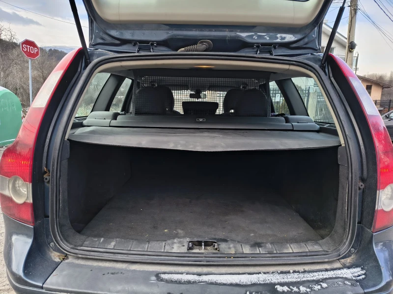 Volvo V50 1.6d, снимка 12 - Автомобили и джипове - 53085948