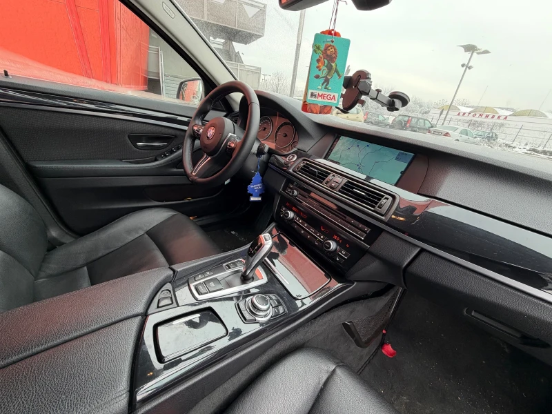 BMW 530 M* Performance* Sport* Navi* LED, снимка 8 - Автомобили и джипове - 53171898